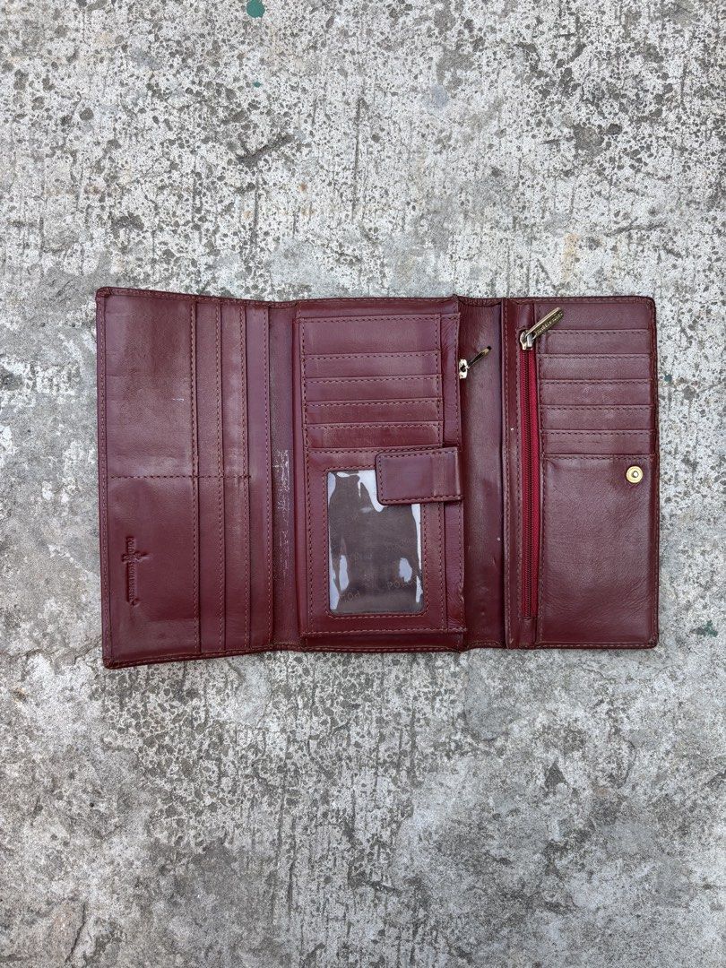 Polo Santa Roberta Plaid Long Wallet (Category: Wallets & Card holders) located in San Pedro. Submitted by wharfthrift (Listing ID 1470252764, Image 2). Description: FOR SALE ‼️ Polo Santa Roberta Plaid Long Wallet GOOD CONDITION 9/10 ISSUE CHECK 8th and 9th photos ₱990 + SF shipping via lalamove or j&t meetup around san pedro laguna.