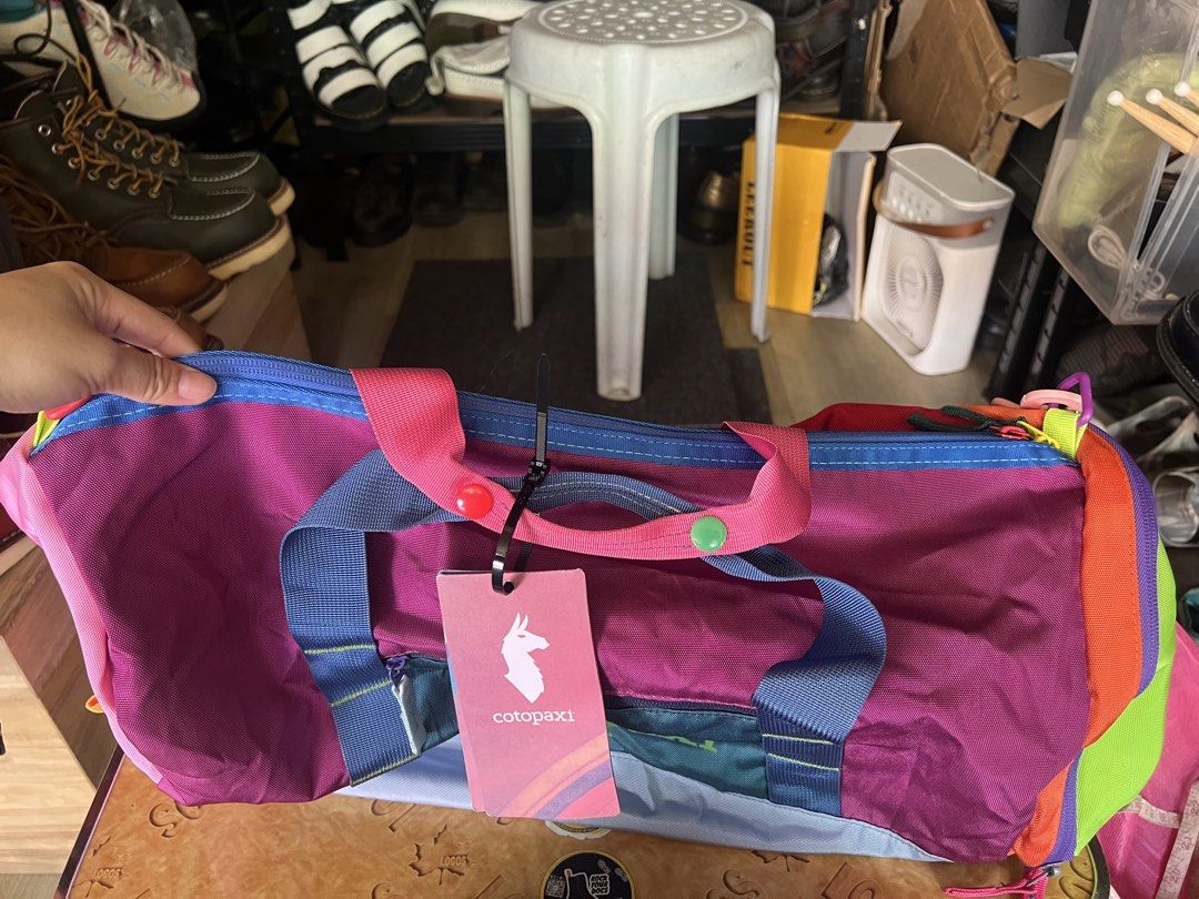 Porseyl Cotopaxi Duffle Bag (Category: Sling Bags) located in Manila. Submitted by babesdohaylo (Listing ID 1470184834, Image 2). Description: Porseyl Cotopaxi Duffle Bag We Accept Credit Card Available For Layaway 11”height 24”width P 1,999 In Good Condition Location: Bambang Market Tondo Manila Stall # 8 Message po muna bago pumunta For more items visit the following FB Page: The Boot Shop Ph Dr. Martens Ph Sell/Swap Carousel App edsantos27 / b