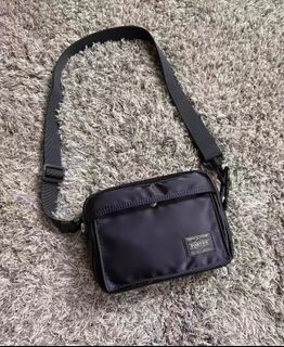 (Category: ) located in . Submitted by buysellcloset (Listing ID 1470288448, Image 1). Description: .