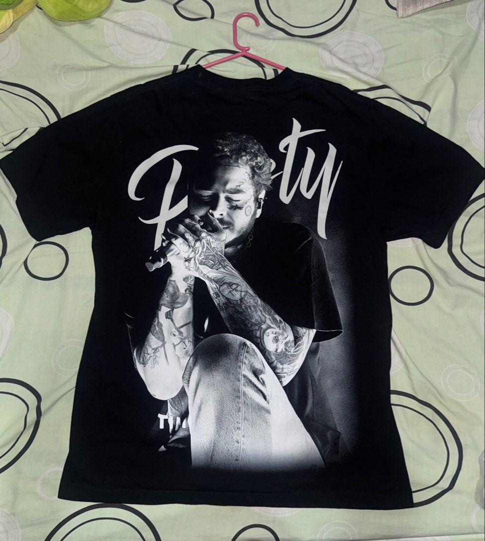 Post Malone Graphic T-Shirt (Pre-loved) (Category: Tshirts & Polo Shirts ) located in Santo Tomas. Submitted by toughu (Listing ID 1470143083, Image 2). Description: - Brand: Holiday Shirts - Size: Large - Color: Black - Material: 100% cotton (Made in Thailand) can send more photos if needed.