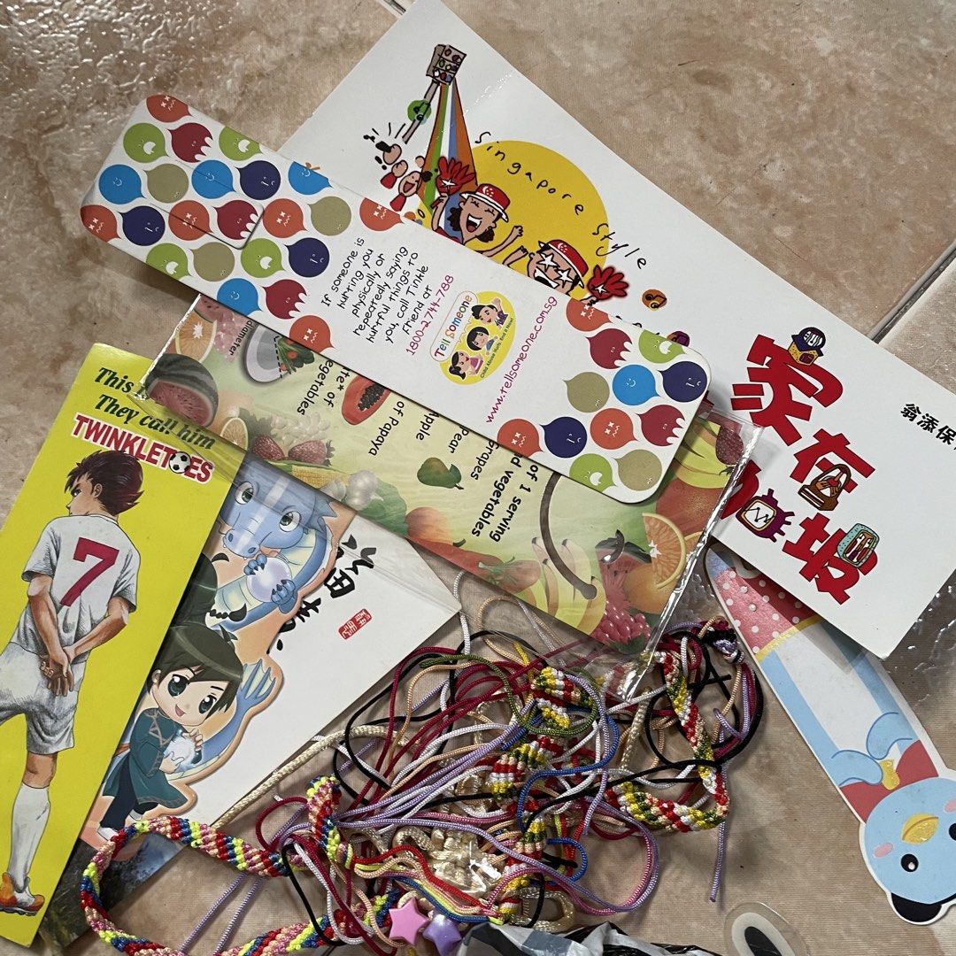 Postage only Assorted items (Category: Kids Toys) located in Singapore. Submitted by gekgoods (Listing ID 1470171011, Image 6). Description: Clearing space .