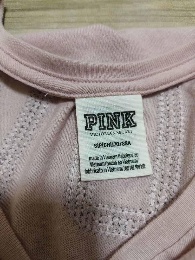Love pink (Category: Blouses) located in Siniloan. Submitted by talktotheroses (Listing ID 1470293907, Image 3). Description: no issue.