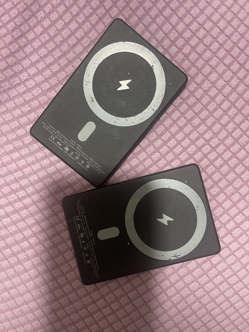 Power Bank (Category: Batteries & Power Banks) located in Makati City. Submitted by loushhh (Listing ID 1470238751, Image 3). Description: 2 for 1200 only bought 1100 per piece.