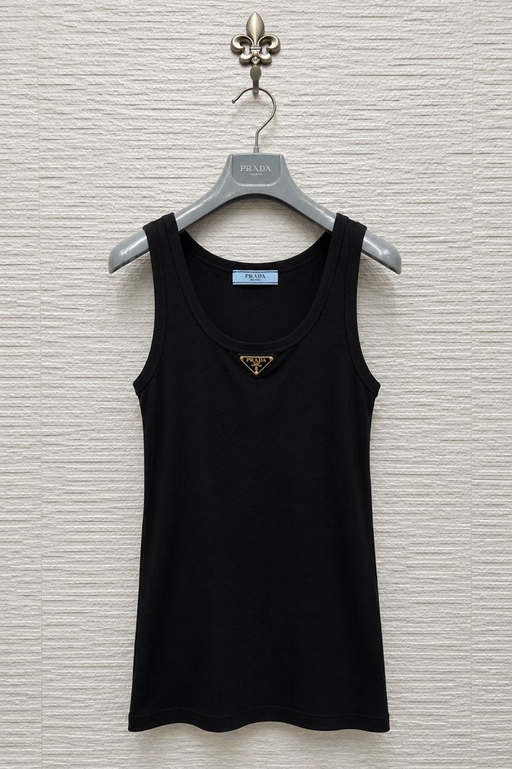 ⚜️Prada sleeveless top (Category: Luxury Apparel) located in Makati City. Submitted by 90sangel (Listing ID 1470272039, Image 1). Description: •Item: Prada top, rare & hard to find •Size: M-L frame •Condition: Gently Used, Good condition.