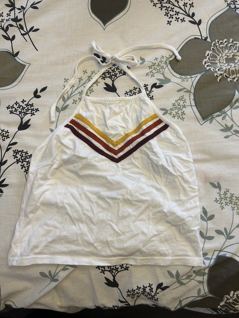 Preloved Halter Top Size S (Category: Blouses) located in Quezon City. Submitted by alanascloset1 (Listing ID 1470231458, Image 1). Description: .