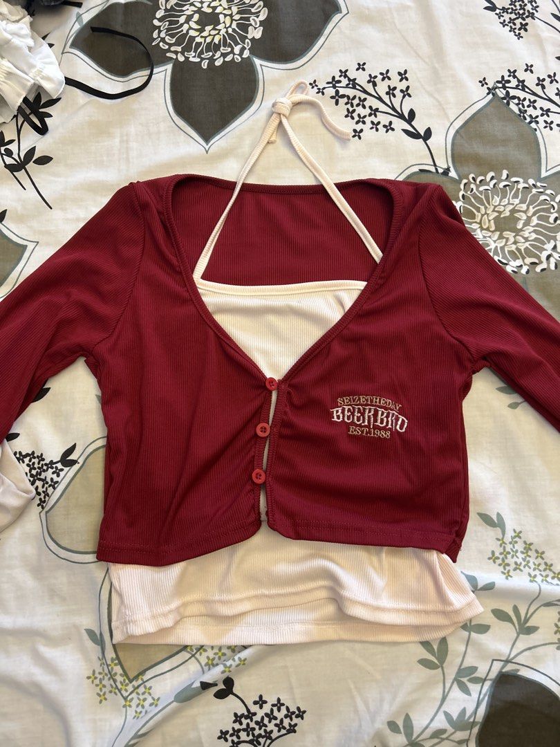 Preloved two-piece halter long sleeved top Size S (Category: Blouses) located in Quezon City. Submitted by alanascloset1 (Listing ID 1470226478, Image 2). Description: .