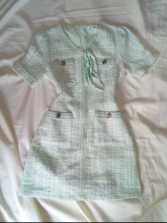 (Category: ) located in . Submitted by tweeds_by_n (Listing ID 1470207399, Image 1). Description: .