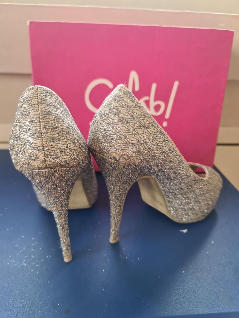 PRE-OWNED Silver glitter open toe platform high heels (Category: Heels) located in San Juan City. Submitted by refresh_rehome (Listing ID 1470168154, Image 3). Description: PLEASE MANAGE YOU EXPECTATIONS. SOLD AS IS! ITEM CONDITION: 6/10 ‼️ Gcash Payment (Pay first now ship now) ✅ Sf c/o Buyer via lalamove (pay directly to the Rider) 📍 SAN JUAN, MANILA ✅ message me .