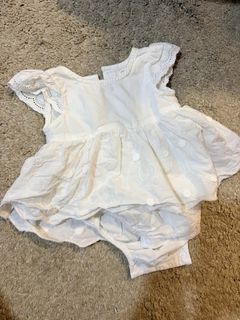 (Category: ) located in . Submitted by urfavshope (Listing ID 1470266193, Image 1). Description: .