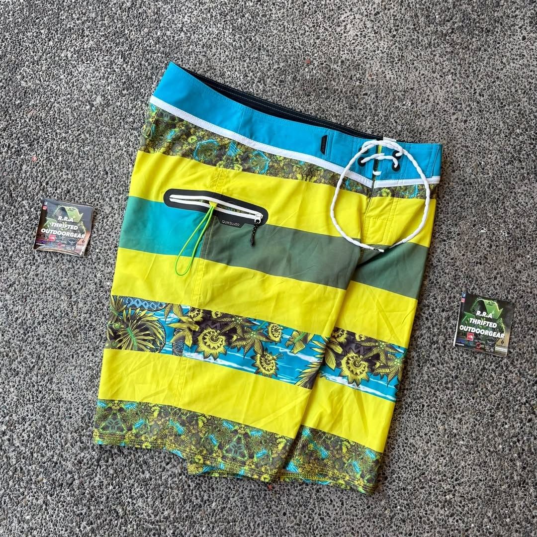 Quiksilver board shorts Men’s (Category: Shorts) located in Caloocan City. Submitted by rjlthrifts (Listing ID 1470186288, Image 2). Description: Quiksilver board shorts Men’s Excellent Condition Color Rate 10/10 30 - 30 Waist Line 19.5 Length No Issue. Price. 1,380 Loc. South Caloocan Courier. J&T And Flash Express.
