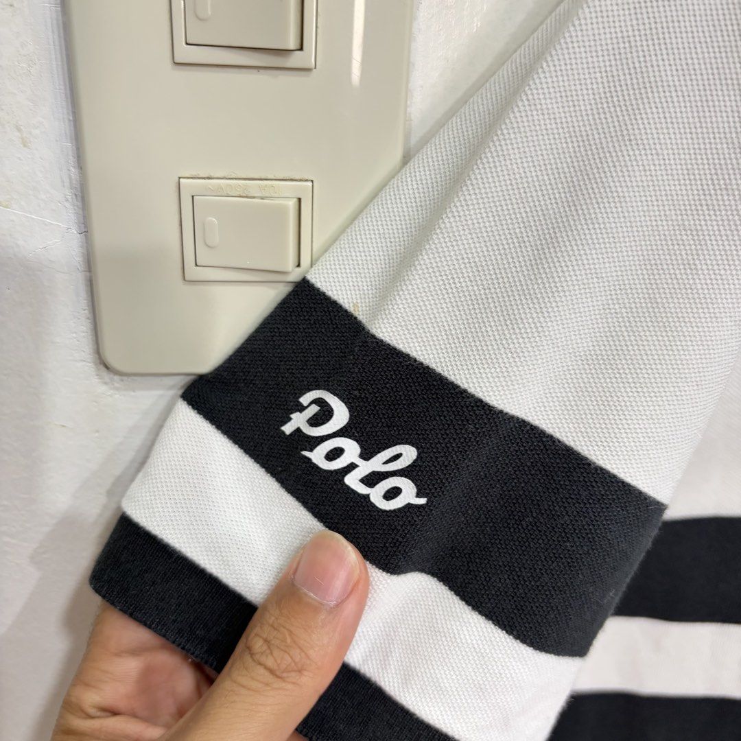 Ralph Lauren (Category: Tshirts & Polo Shirts ) located in Santa Rosa. Submitted by gardenofthrifts (Listing ID 1470150346, Image 3). Description: Shirt ₱1280 Medium Width: 20 Length: 25.5 10/10 Condition Comment “Mine” below to purchase..