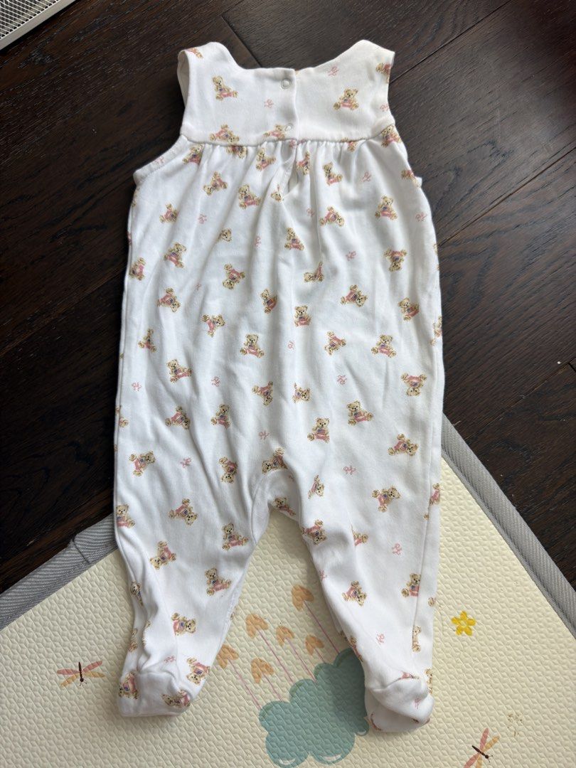 Ralph Lauren Baby Bear Print Footed Romper (Category: Babies & Kids Fashion) located in Quezon City. Submitted by adnct (Listing ID 1470217466, Image 3). Description: Authentic Ralph Lauren baby romper - Size: 3-6M - Color: White with adorable all-over Polo Bear print - Material: Super soft 100% cotton for everyday comfort - Design: Sleeveless with integrated feet - Closure: Snap buttons at the back and shoulder for easy dressing and diaper chang