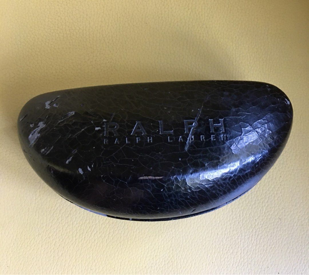 Ralph Lauren Clam Shell Ladies Sunglass Case (Category: Everything Else Others) located in Tarlac. Submitted by greatfindstrlc (Listing ID 1470198065, Image 1). Description: Year 2000 RL Ladies Fashion Sunglass Case, used old, scratched, depleted leather condition but tuff solid. .