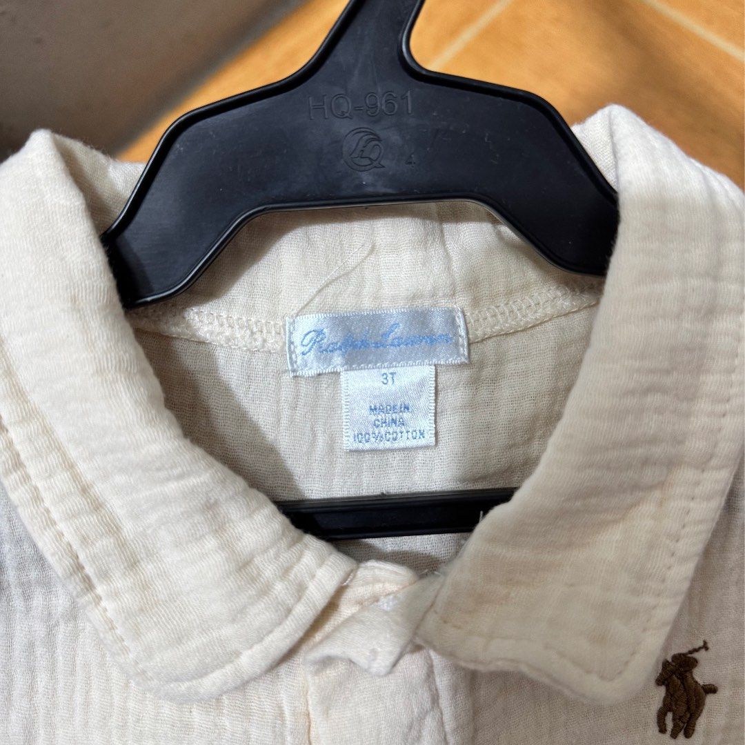 RALPH LAUREN kids polo (Category: Babies & Kids Fashion) located in Valenzuela. Submitted by thriftynanay88 (Listing ID 1470191352, Image 2). Description: Size 3Y on tag.