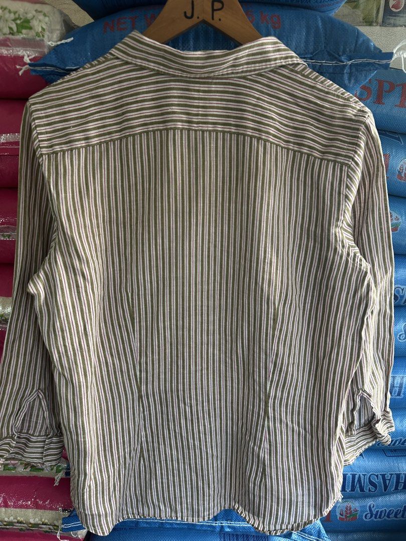 Ralph Lauren Longsleeve (Category: Longsleeves) located in Baliuag. Submitted by thrift.king.ph (Listing ID 1470226712, Image 2). Description: LAUREN Ralph Lauren Longsleeve excellent condition W 20.5 L 26.