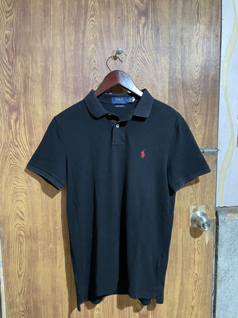 Ralph lauren Polo Shirt Black (Category: Formal Shirts) located in Manila. Submitted by cbthrift (Listing ID 1470144617, Image 1). Description: Ralphlauren polo shirt Black width: 20 Length: 26-27 Issue: minimal fade di naman halata sa collar Authentic already wash still Good condition color rate 9/10 Loc: Naga City,Bicol Courier: J&T Express open vc or vouch dm📩.