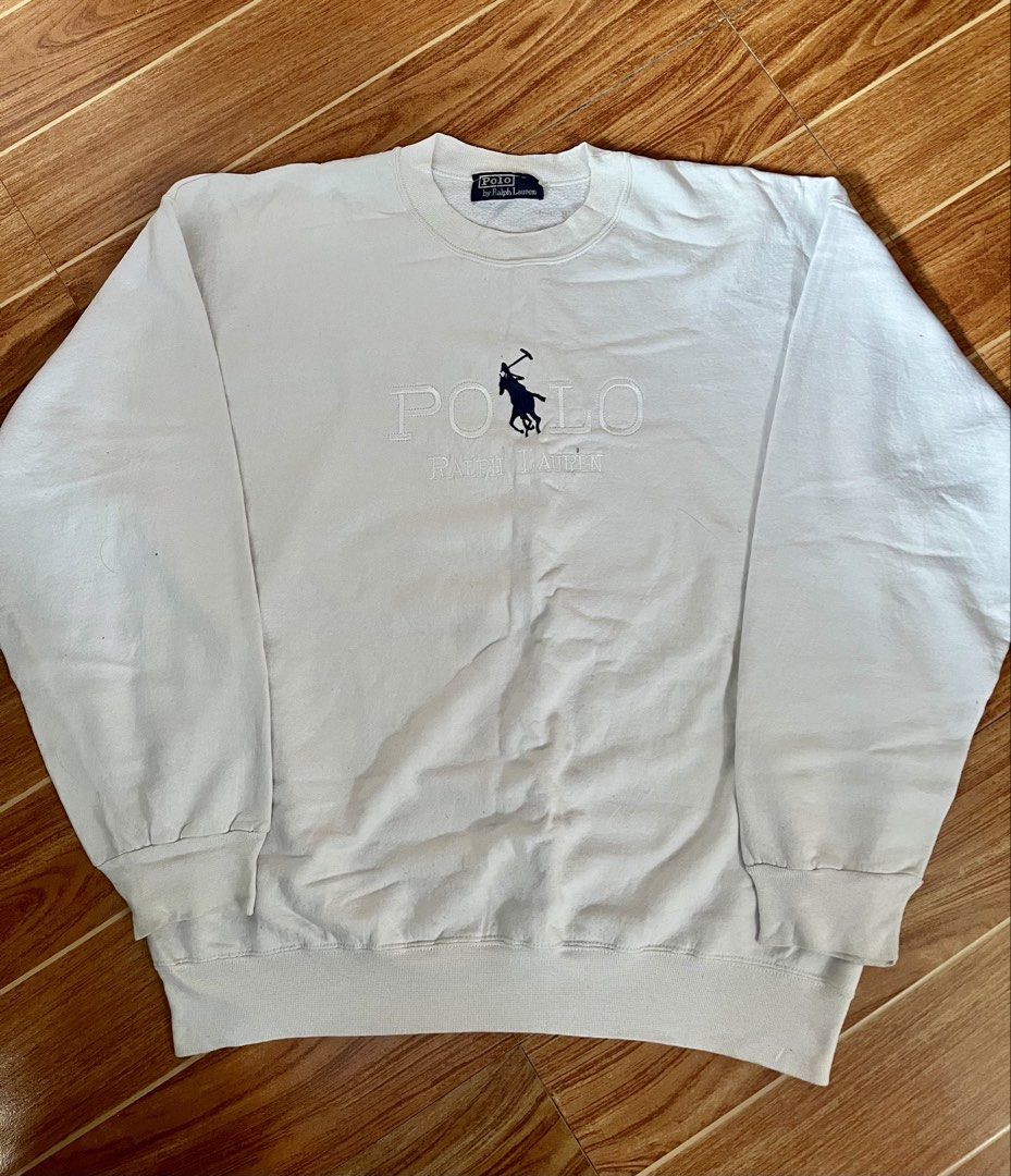 Ralph Lauren Sweater (Category: Coats, Jackets and Outerwear) located in Manila. Submitted by a.stmngo (Listing ID 1470169429, Image 1). Description: Size Large on tag Width 24 inches Length 28 inches Issue minimal dirt and stain needwash Good Condition 📍Manage your expectation. Item is thrifted. 📍Nagcarlan, Laguna.