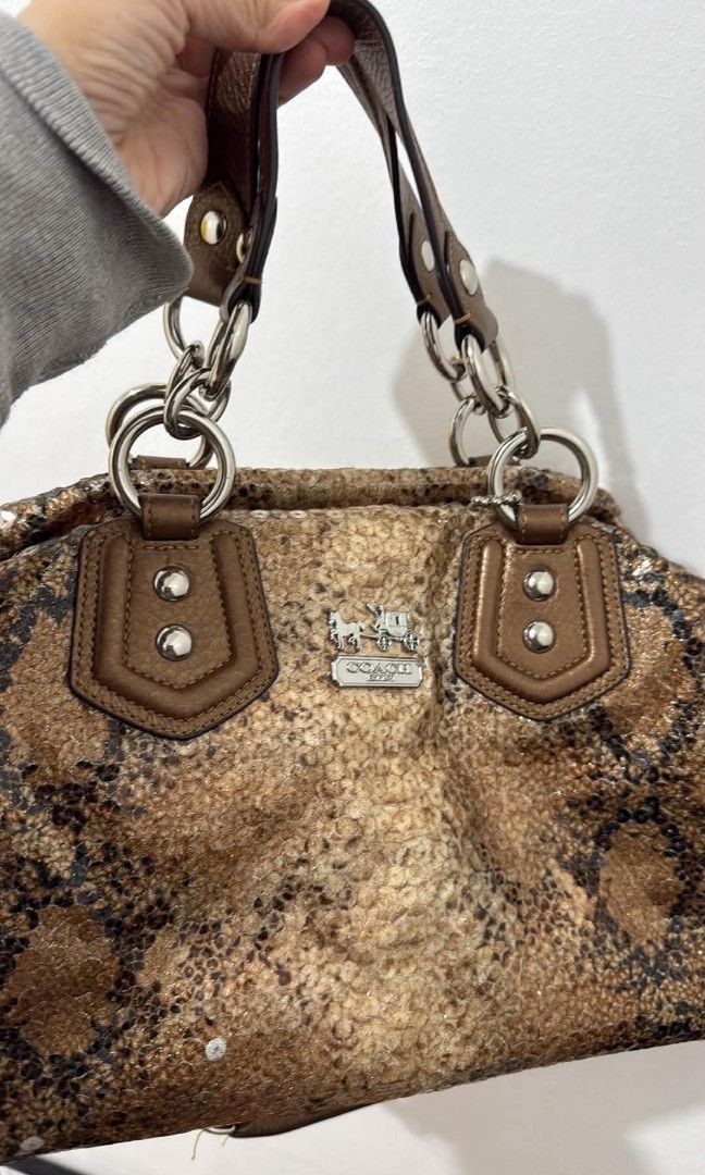 Rare Y2k Python Audrey Satchel Collectors Piece (Category: Purses & Pouches) located in Manila. Submitted by precy.gracr (Listing ID 1470311743, Image 1). Description: Original Coach Y2k Python Audrey Satchel Collectors Piece pristine condition comes with original dust bag and hangtag genuine python skinned exterior.