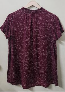 (Category: ) located in . Submitted by rvsl.closet (Listing ID 1470260355, Image 1). Description: .