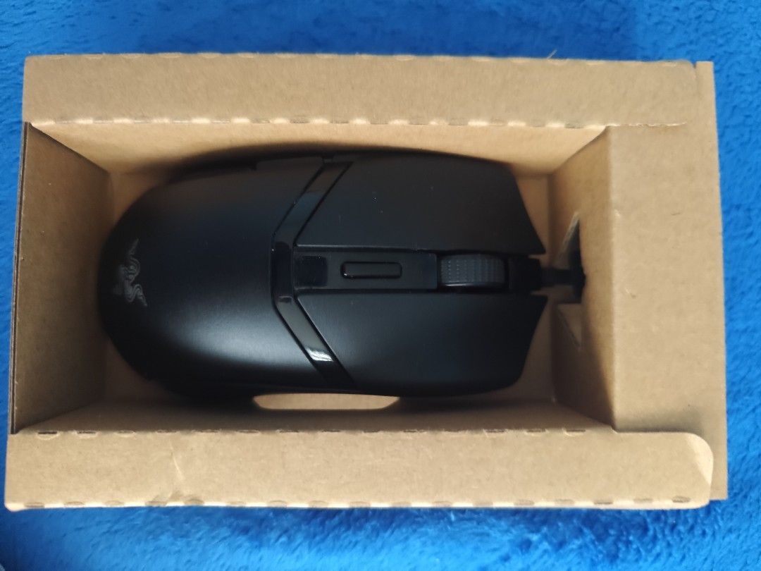 Razer Cobra Mouse (Category: Mouse & Mousepads) located in Manila. Submitted by karu0 (Listing ID 1470269783, Image 1). Description: • Sensor: 8500 DPI Optical Sensor (with 50 DPI granular adjustments) • Max Sensitivity (DPI): 8,500 • Programmable Buttons: 6 • Switch Type: Razer™ Optical Mouse Switches Gen-3 • Mouse Feet: 100% PTFE • RGB Lighting: Razer Chroma™ RGB Used-Good condition Only pickup or meetup Can meetup within the area: Sm clark Sm 