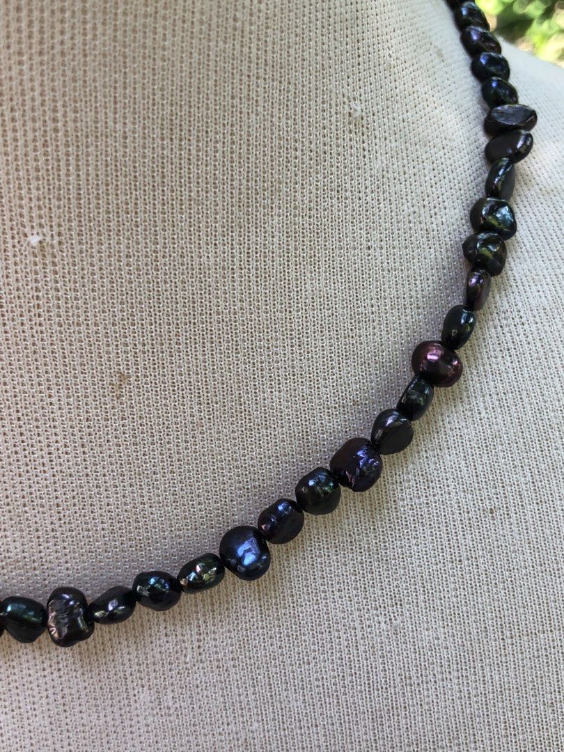 Real pearls necklace (Category: Necklaces) located in Manila. Submitted by anneverz (Listing ID 1470205847, Image 1). Description: Real pearl Necklace .