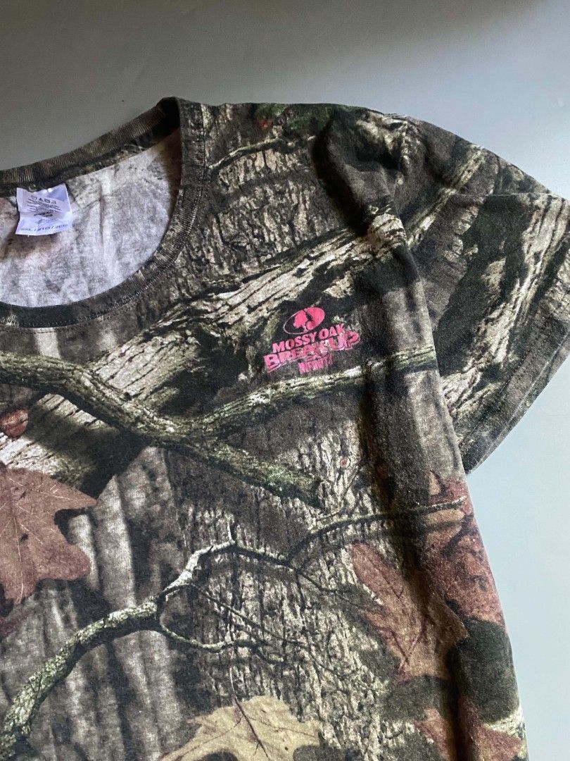 Realtree Mossy Oak Shirt (Category: Shirts) located in Angeles City. Submitted by ian.thrift_ph (Listing ID 1470191997, Image 3). Description: W23.5 L27 Excellent Condition.