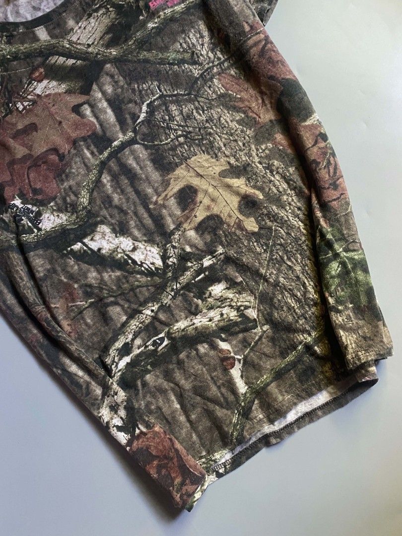Realtree Mossy Oak Shirt (Category: Shirts) located in Angeles City. Submitted by ian.thrift_ph (Listing ID 1470191997, Image 2). Description: W23.5 L27 Excellent Condition.