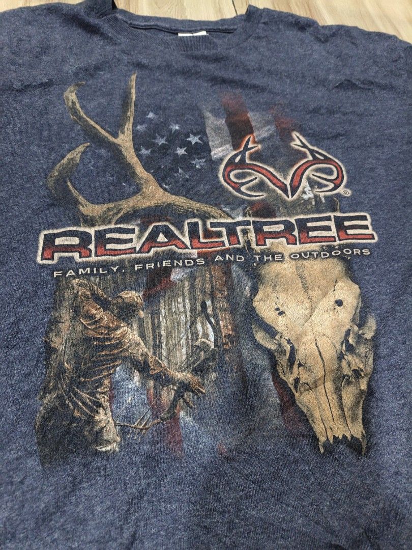 Realtree Shirt (Category: Tshirts & Polo Shirts ) located in Manila. Submitted by sigma.vtg (Listing ID 1470284614, Image 2). Description: 23x28 149 + sf hairlines.