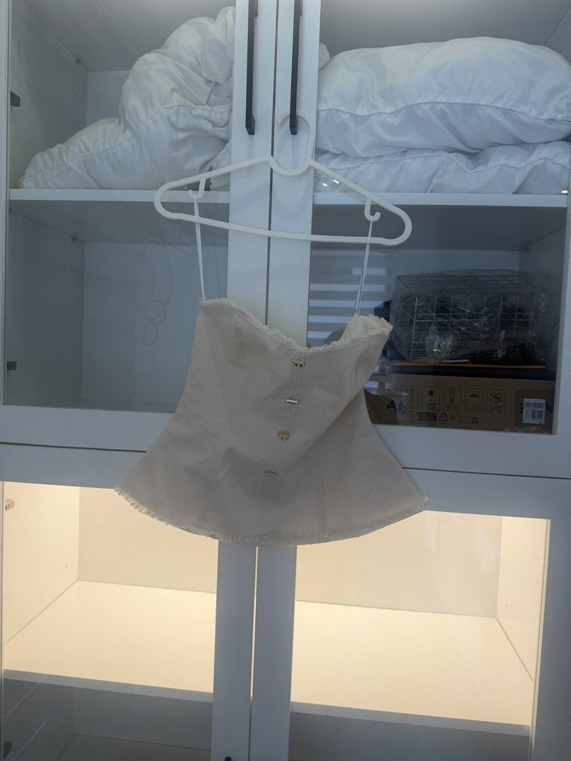 Rechic tube top RESIZED TO A SMALL (Category: Sleeveless) located in Quezon City. Submitted by destashingmycloset (Listing ID 1470193122, Image 1). Description: .