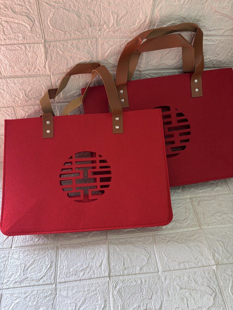 Red Chinese tote bag (Category: Tote Bags) located in Manila. Submitted by thekidshop (Listing ID 1470278863, Image 1). Description: .