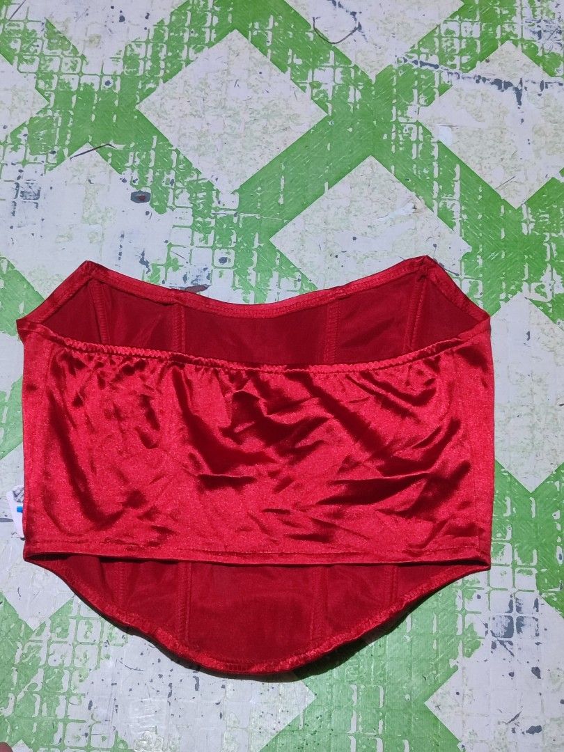 Red corset top (Category: Others Tops) located in Makati City. Submitted by sunnyyyy_07 (Listing ID 1470269115, Image 3). Description: Medium Size Waist 26-27.