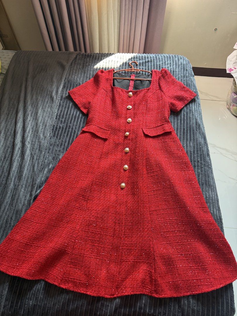 Red Dress (Category: Dresses) located in Angeles City. Submitted by missluxxe888 (Listing ID 1470194277, Image 3). Description: New!! Just tried it on it doesnt fit me. Original price: 900+ pesos Selling price: 399.
