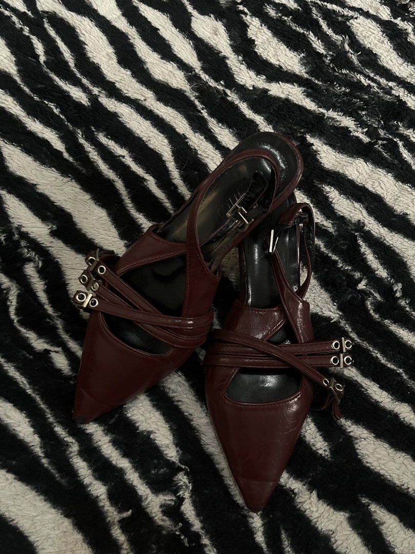 red kitten heels (Category: Heels) located in Manila. Submitted by badgalririi_ (Listing ID 1470341153, Image 1). Description: .