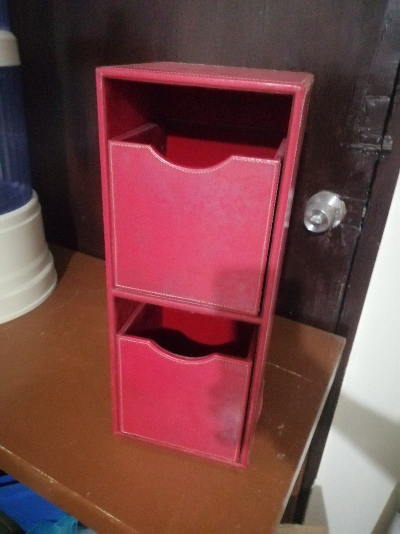 Red Leather Desktop Organizer with Two Drawers (Category: Stationery & School Supplies) located in Cebu City. Submitted by cleverwind.221754 (Listing ID 1470171037, Image 2). Description: Selling Desktop Organizer with Two Drawers, in great condition. For pick-up or delivery. Buyer will pay for shipping fees if for delivery. Location: Near San Carlos South Campus, CTS/CCMC. In Cebu City. Check out also our other items: https://garage-sale.pages.d