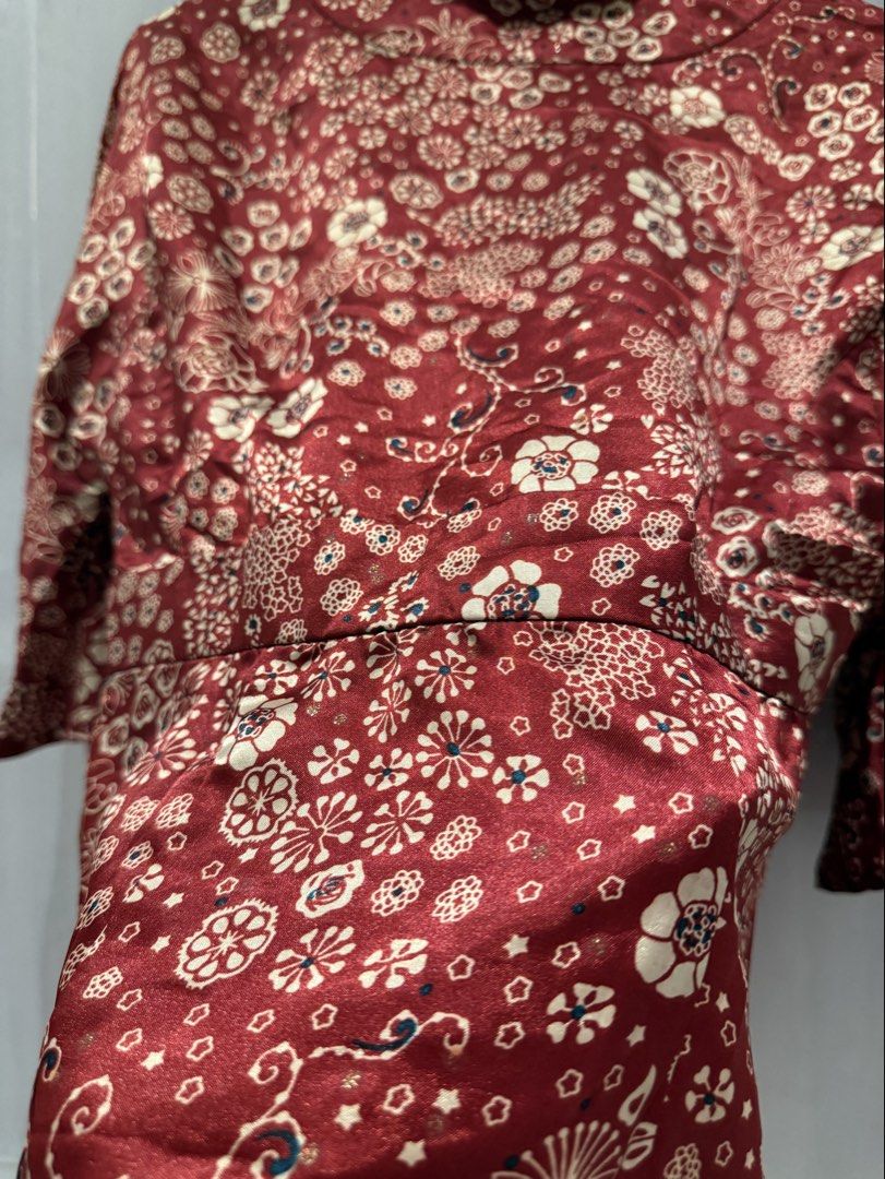 Red Satin Blouse (Category: Blouses) located in Makati City. Submitted by josbd (Listing ID 1470338346, Image 3). Description: .