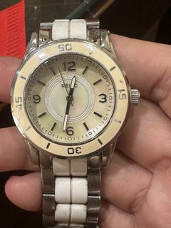 (Category: ) located in . Submitted by roseluxuryitems (Listing ID 1470187055, Image 1). Description: .