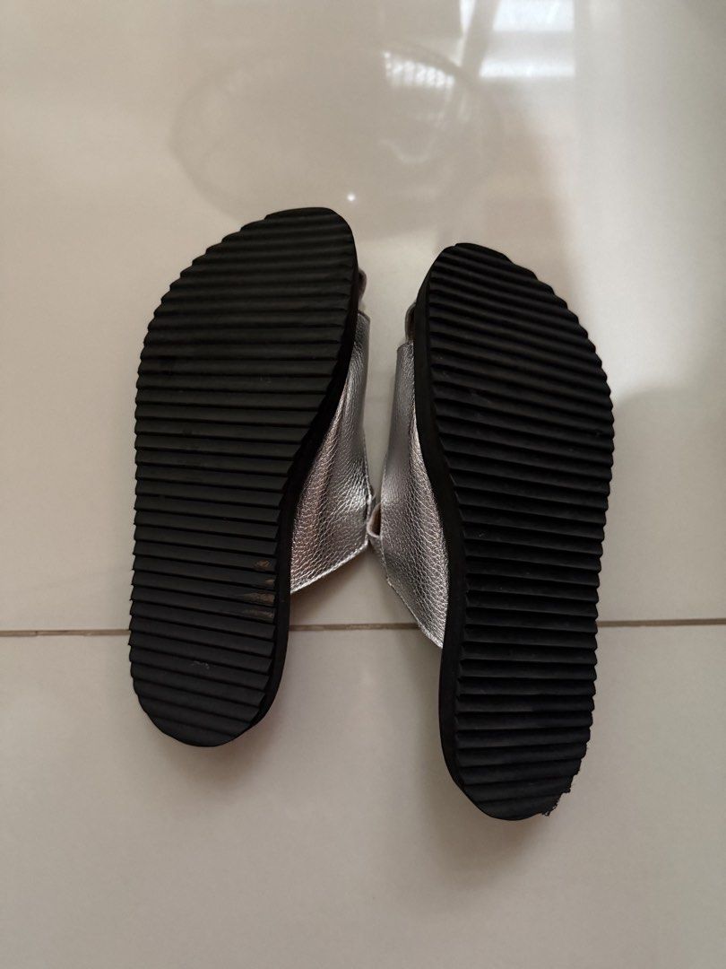 Renegade Folk — Figures Chunky Mules (Category: Flats & Sandals) located in Manila. Submitted by tricia_lara (Listing ID 1470180652, Image 3). Description: Letting go of this silver mules! 🥹 it was a fave but really not reaching out for it anymore. Used a few times but still in super good condition 🫶🏻 Last price posted! Shipping via grab/lalamove ONLY :) 📍 Taft Manila.