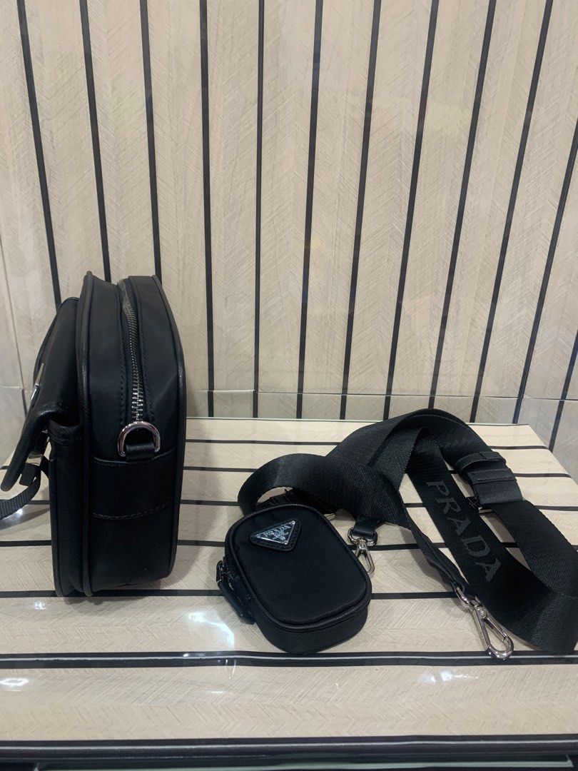 Re-nylon Messenger Bag (Category: Cross-body Bags) located in San Fernando. Submitted by preluxuria_online_shop (Listing ID 1470273192, Image 3). Description: .