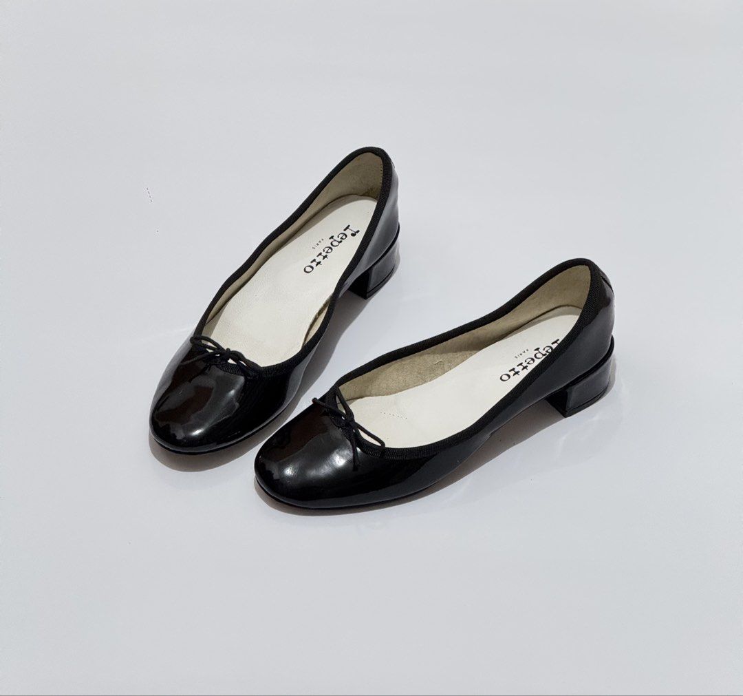 Repetto sandals (Category: Heels) located in Quezon City. Submitted by byuklph (Listing ID 1470320660, Image 3). Description: Authentic 💯size37.5/23cm🦋 Excellent condition No inclusion .