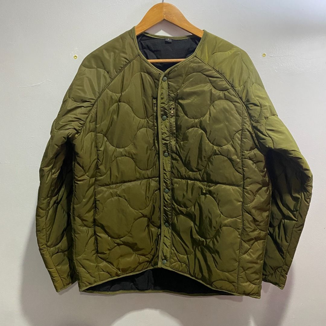 Reversible Quilted Liner Down Jacket L/XL (Category: Coats, Jackets and Outerwear) located in Antipolo. Submitted by bentakahitanoano (Listing ID 1470171698, Image 2). Description: Still in good condition Reversible Size L can fit XL Pit to pit 26 Length 27 Back length 28.5.