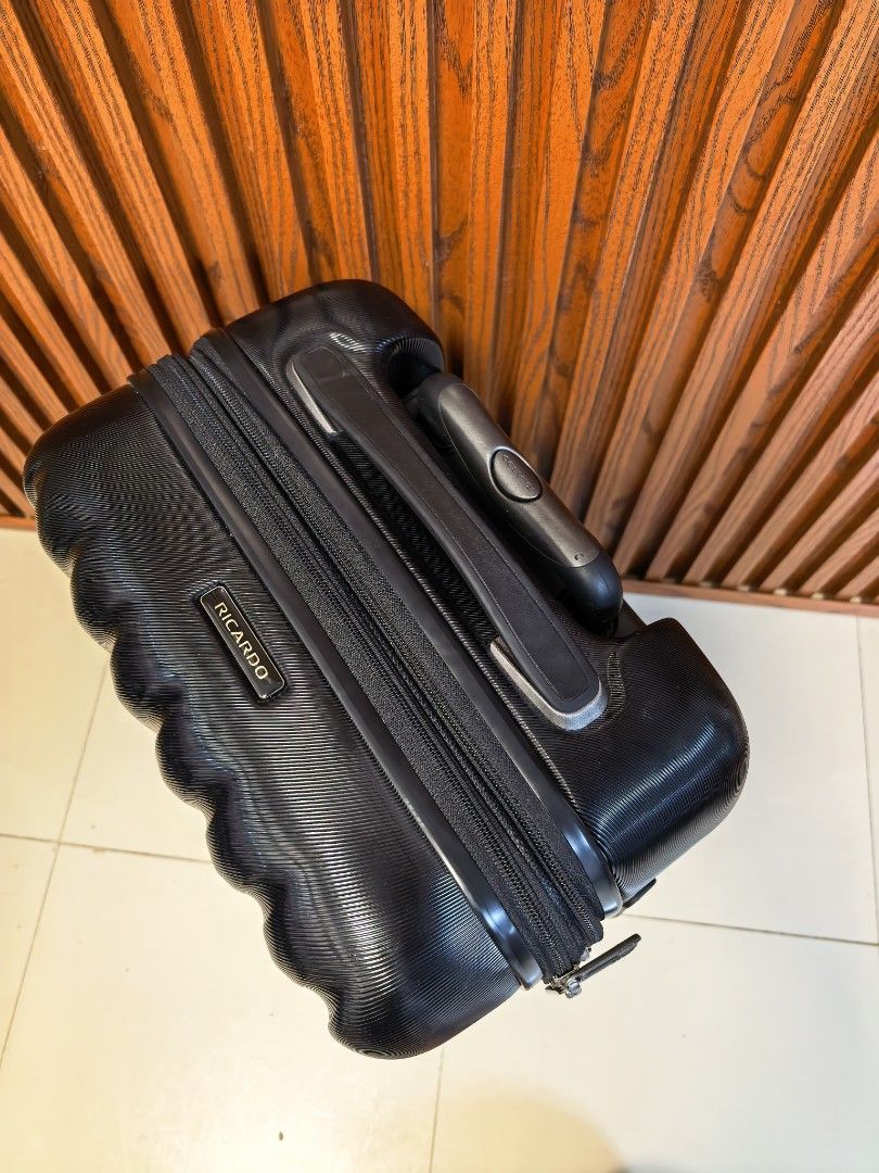 Ricardo "Japan Brand Luggage" (Category: Luggage) located in Manila. Submitted by uno001 (Listing ID 1470198643, Image 3). Description: Brand: Ricardo ✨ In Very Good condition ⚡ Premium Look and Feels! ✅ 💯 Legit Brand ✅ Small Handcarry luggage ✅ H21" x L14" x D9" ✅ Heavy Duty Guaranteed ✅ 360°Wheels All smooth ✅ Padlockable Zipper ✅ With Expandable Zipper.