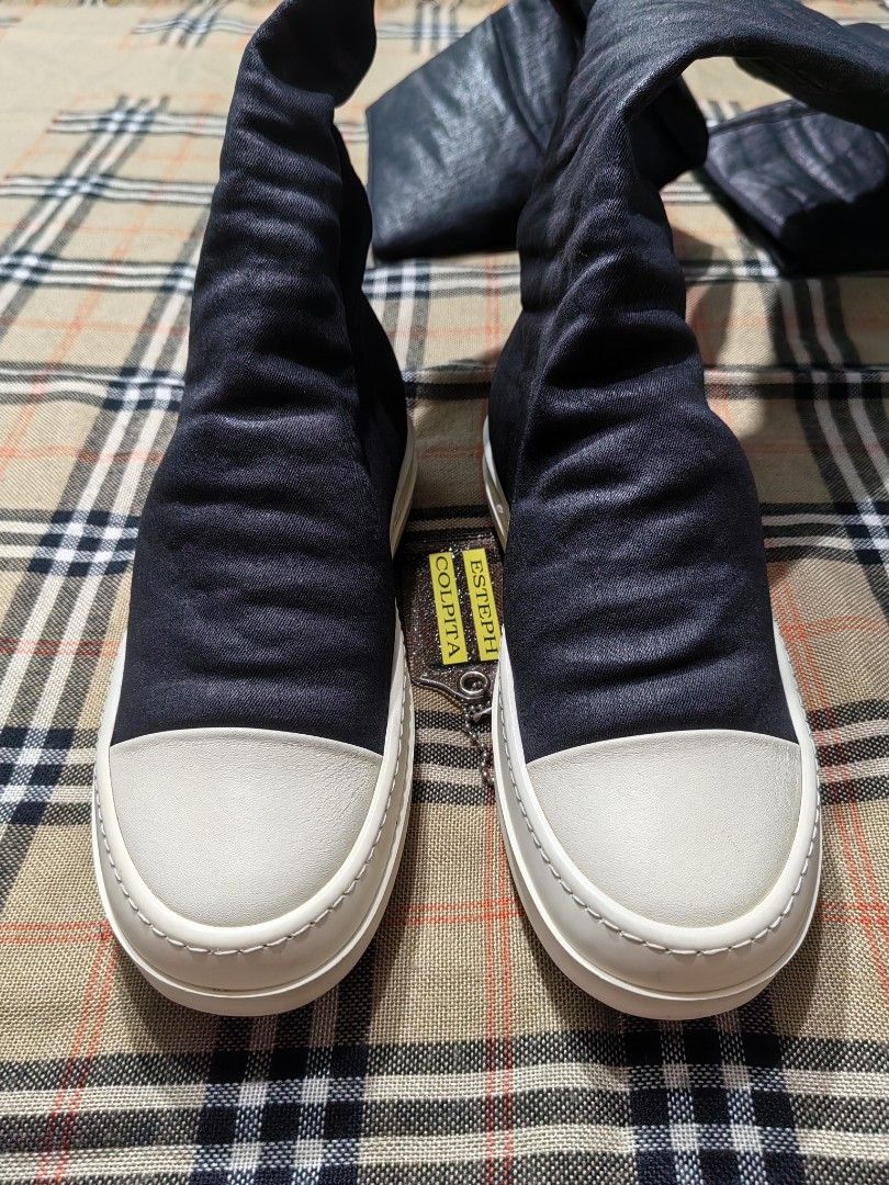 RICK OWENS DRKSHDW (Category: Sneakers) located in Baguio. Submitted by curated_luxe_brandeds (Listing ID 1470276303, Image 3). Description: RICK OWENS DRKSHDW SIZE 38 ON TAG 25 CM INSOLE SEE PICS FOR DETAILS EXCELLENT CONDITION COLOR MAY VARY DUE TO LIGHTING MOP BDO /GCASH NO COD /COP PHYSICAL STORE :STALL 324A THIRD FLOOR SKYWORLD SESSION ROAD BAGUIO CITY FB PAGE /CAROUSELL : curated_luxe_brandeds FACEBOOK SELLING ACCOUNT : Esteph Colpita SA.