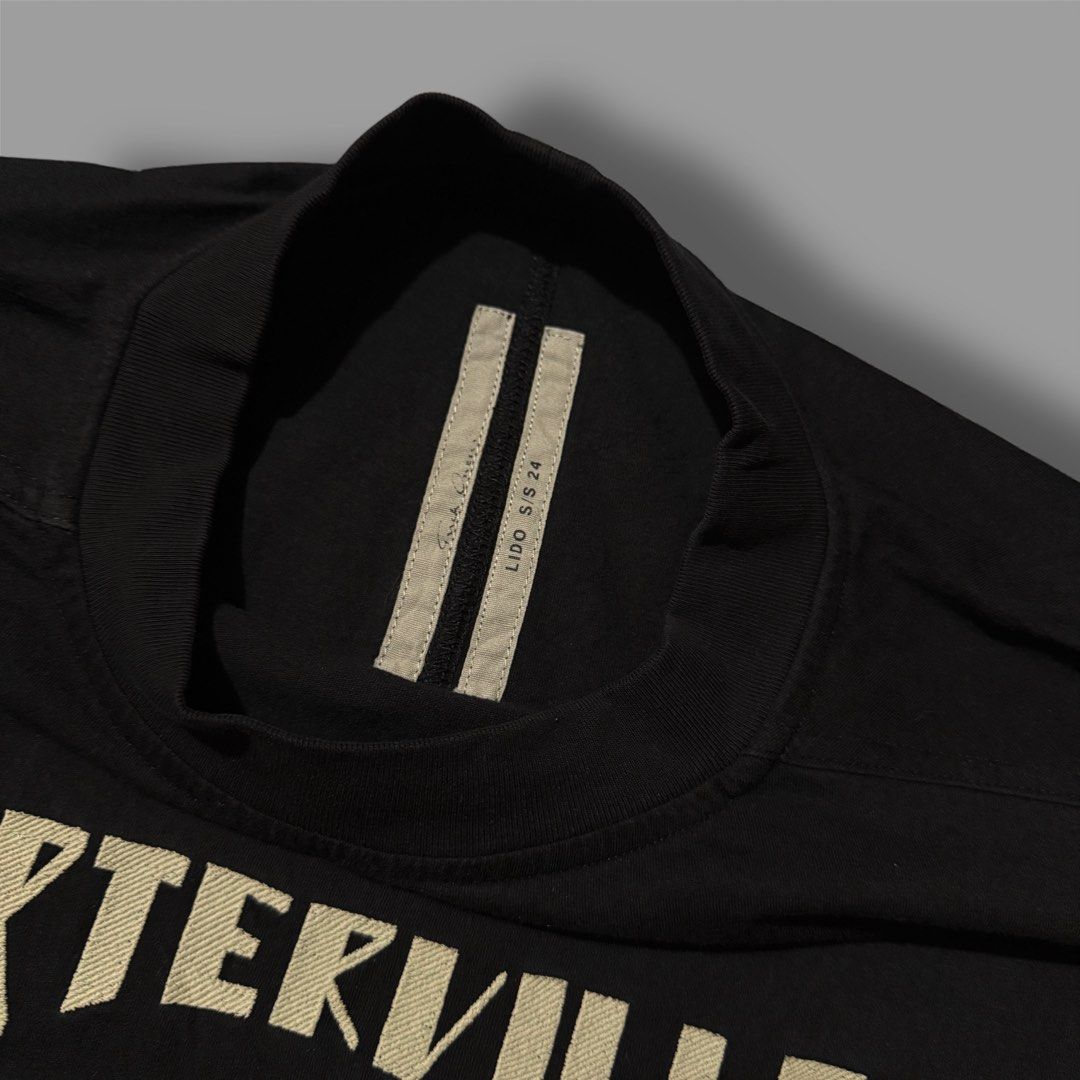 Rick Owens Shirt (Category: Formal Shirts) located in Zamboanga. Submitted by hype_thrifts (Listing ID 1470311509, Image 3). Description: Rick Owens Shirt Good as new Large Width: 24.5 Length: 31.