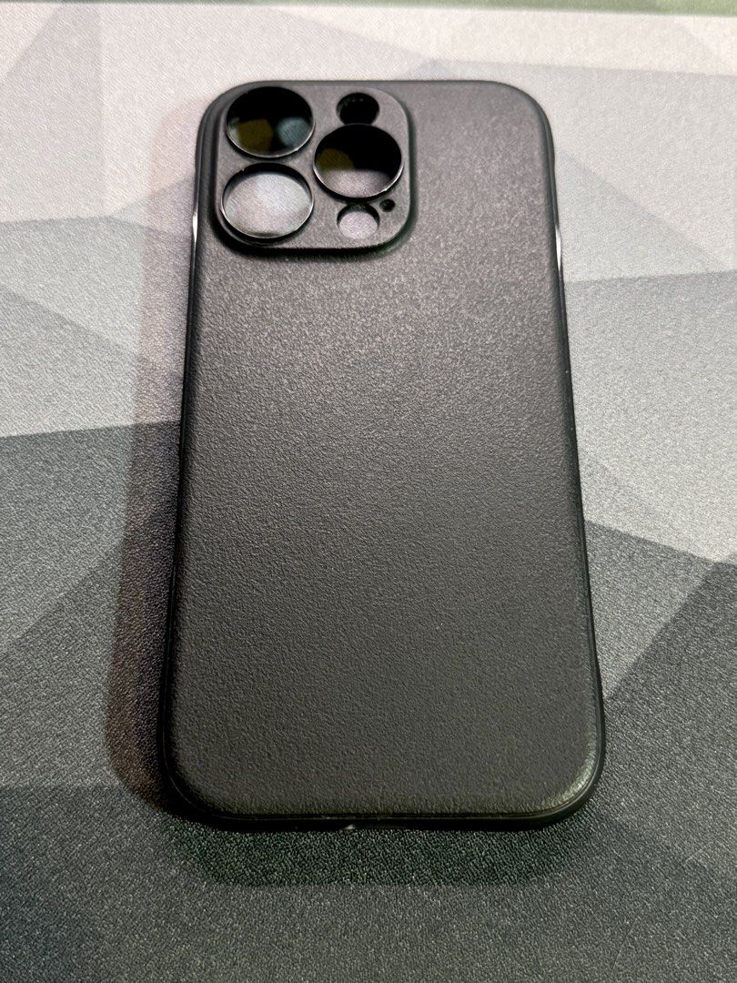 Ringke Onyx iPhone 16 Pro Case (Category: Cases & Sleeves) located in Makati City. Submitted by mdg42 (Listing ID 1470315039, Image 1). Description: Ringke Onyx for iPhone 16 Pro. Magsafe compatible. ₱600. Good condition, can pass as new. Loc: Ayala, Makati.