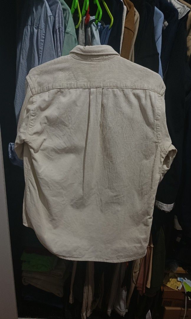 RL corduroy button down shirt (Category: Formal Shirts) located in Jaen. Submitted by vinzyrus217291 (Listing ID 1470149412, Image 2). Description: 21x27 no issue Nueva ecija location.