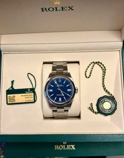 (Category: ) located in . Submitted by hodinkee_293 (Listing ID 1470277560, Image 1). Description: .