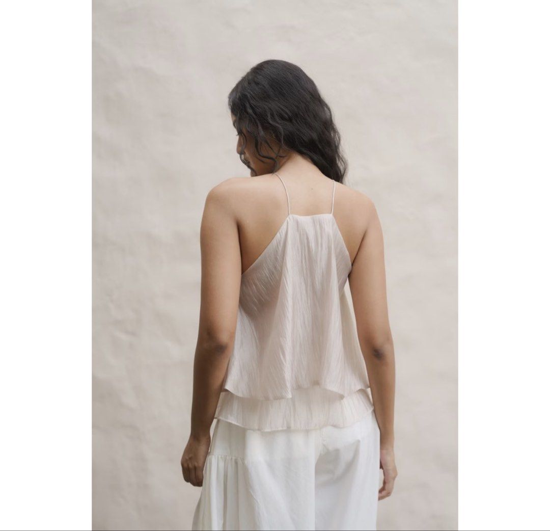 Rona Studios Rou Halter Top (Category: Others Tops) located in San Juan City. Submitted by keep.it.clean (Listing ID 1470270644, Image 3). Description: BRAND NEW WITH TAG Size: S-M Color: Pearl .