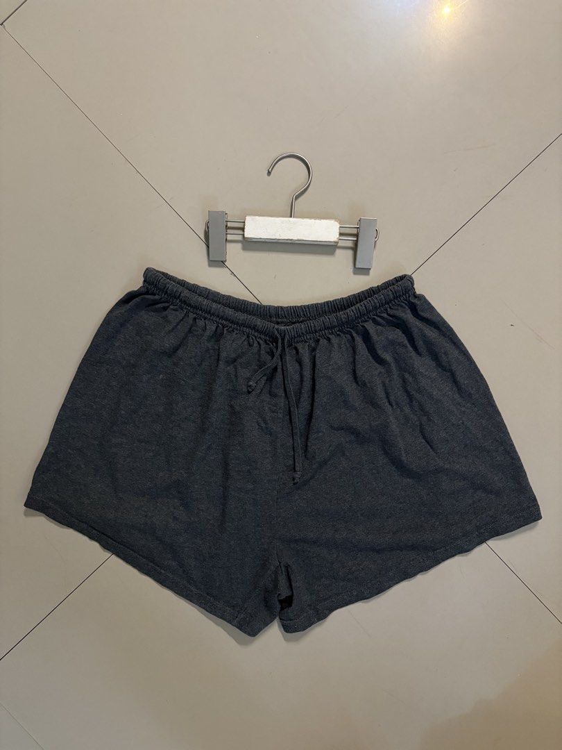 Russell athletic shorts (Category: Shorts) located in Binangonan. Submitted by polinn.xx (Listing ID 1470202091, Image 1). Description: 29-38waistline.