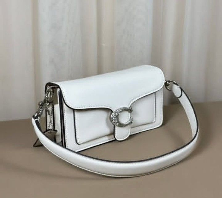 sale.coach TABBY 20 WHITE (Category: Cross-body Bags) located in Pasig City. Submitted by titalana2011991 (Listing ID 1470160377, Image 2). Description: .