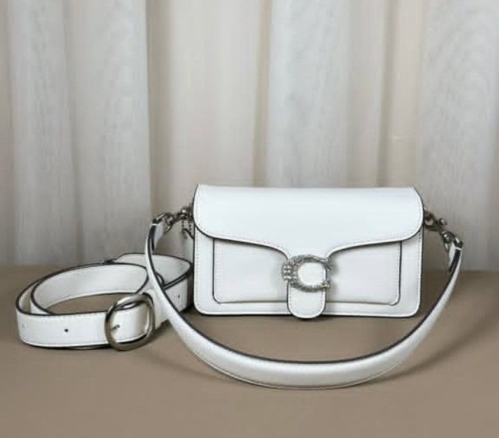 sale.coach TABBY 20 WHITE (Category: Cross-body Bags) located in Pasig City. Submitted by titalana2011991 (Listing ID 1470160377, Image 1). Description: .
